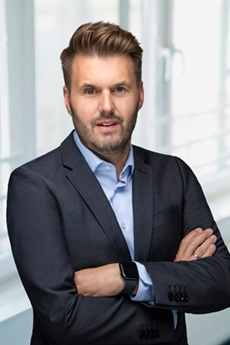 Oliver Hoelzl